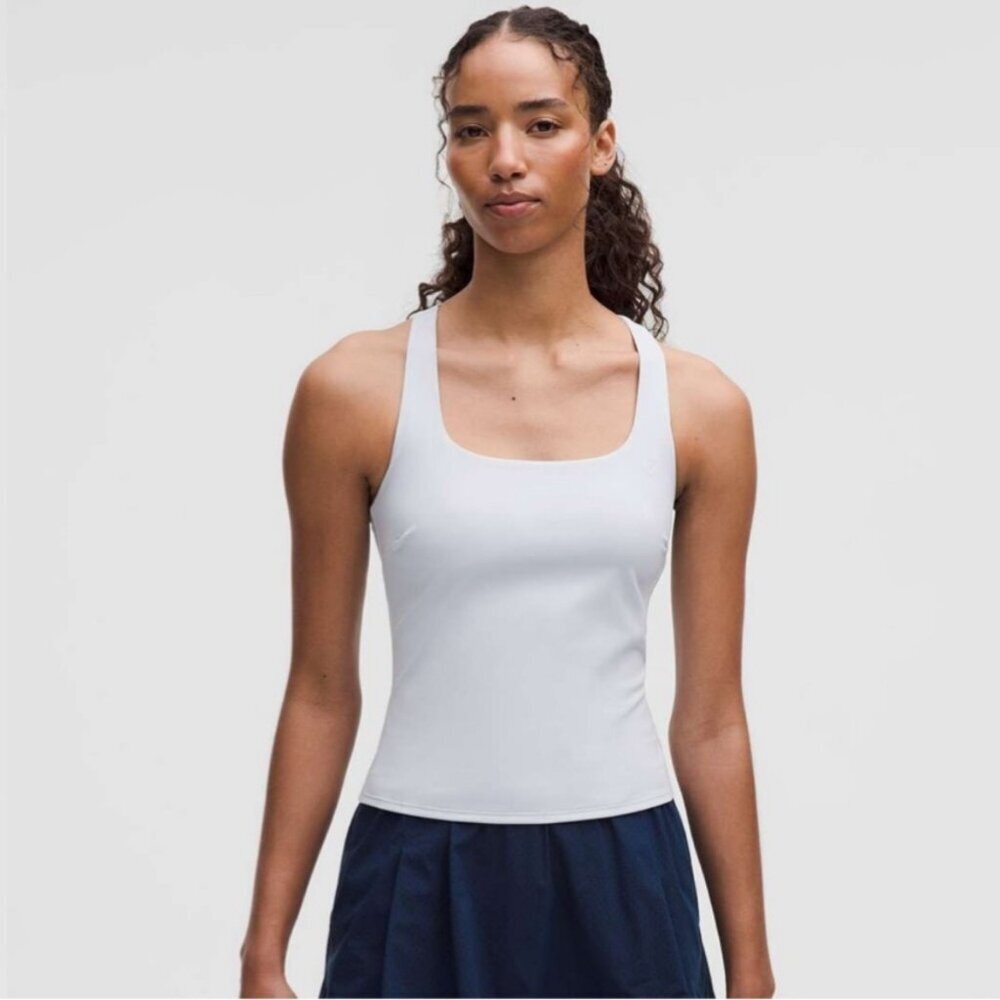 Lululemon NWT Lightweight Tennis Tank Top *Medium Support, B/C Cup Starch Blue